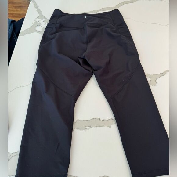 Old Navy Active Legging crops size XL - Picture 2 of 4